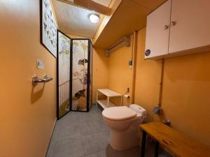 Appartements Les Iris, appartement modeste en sous-sol : photos des chambres