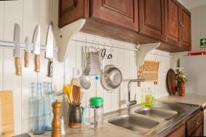 2-bedroom house w garden in heart of Ferragudo village