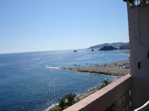 PUSHE Puerta del Mar Beach & Tradition 2