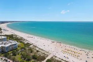 Sala 5 - St Pete Beach Gem! - Deadman Key