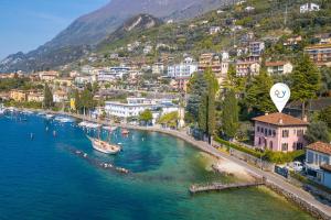 Villa Schlosser Lake Front & Private Pool