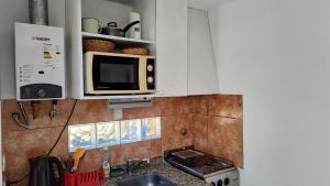 Departamento con kitchenet con entrada independiente