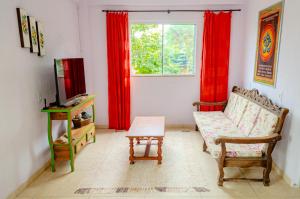 Casa aconchegante c wi-fi entre a natureza e o mar