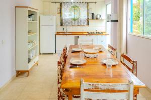 Casa aconchegante c wi-fi entre a natureza e o mar