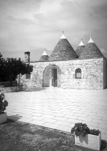 Trulli Mari in Valle dItria