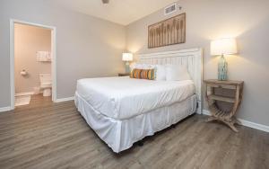 Phoenix East 1407 condo