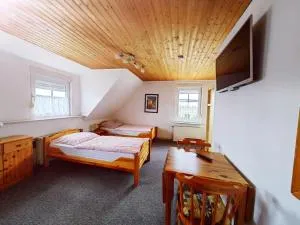 Erays Zimmervermietung Comfortable rooms for long-term fitters - 黑明根