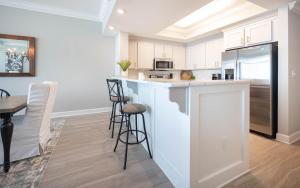 Phoenix Gulf Towers 806 condo