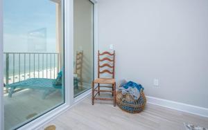 Phoenix Gulf Towers 806 condo