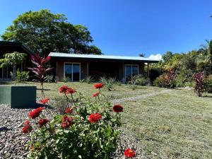 Casa Heliconia - Gorgeous Garden Home in Delicias
