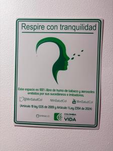 Dorado Inn - Cerca al Aeropuerto - Habitación 201