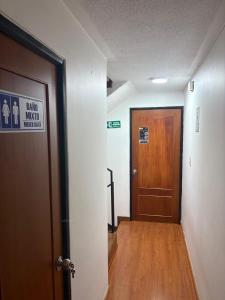 Dorado Inn - Cerca al Aeropuerto - Habitación 201