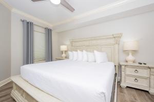 Phoenix on the Bay 1310 condo