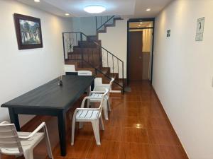 Dorado Inn - Cerca al Aeropuerto - Habitación 201