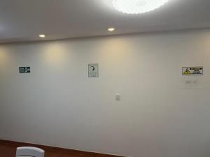 Dorado Inn - Cerca al Aeropuerto - Habitación 202
