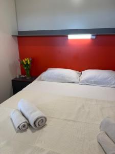 Sunny Stay - Mobile home 1 minute from beach with free parking and wifi!