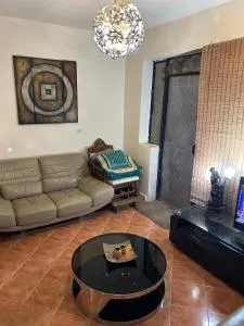 Dreamland 3 Bedroom Apartment with garden - 埃兹贝特