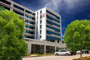 萨比哈格克琴机场附近酒店 - Samandra