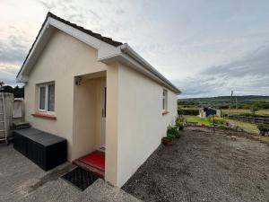 Rusty Cottage with View
