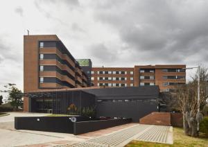 Caluce Hab 412 by LetoH