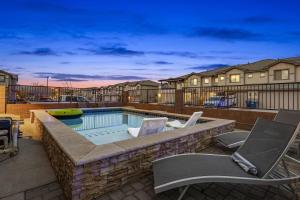 Home Near Zion with Private Pool & Waterpark Access