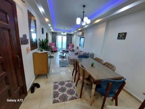 شقة150مvipبحر مباشر ميامى الاسكندرية