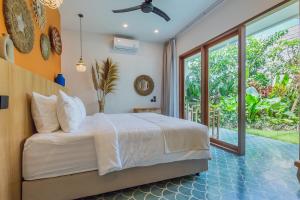 Villa Jinjah Soul Luxury 5BR Villa,18m Pool & Garden