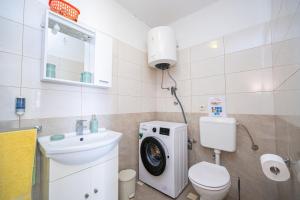 Apartments by the sea Savar, Dugi otok - 23087