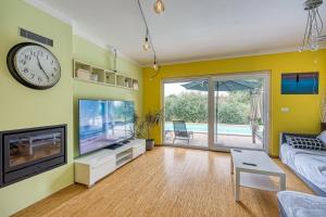 Family friendly house with a swimming pool Antonci, Porec - 24239
