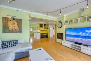 Family friendly house with a swimming pool Antonci, Porec - 24239