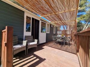 Nomad Infinity bungalow for 6