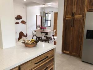 14 Cedar Entire Property