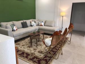 14 Cedar Entire Property