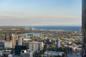 Riverside Living with Amazing Views