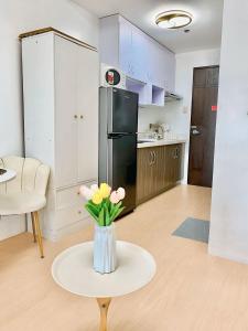 Mikata Haven Staycation Vinia Residence