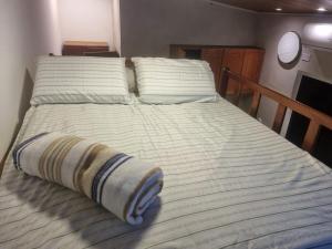 6 Micro casa perto da praia com ar e garagem