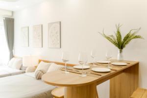 LaHomestay Trúc Bạch