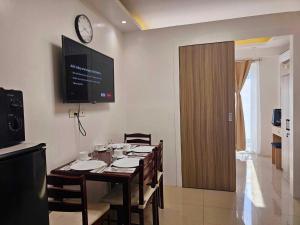 Hannahs Crib at Shore Residences with Balcony and Pool View