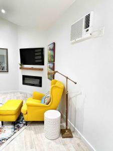 Decatur Bungalow Cozy Comfort & Convenience