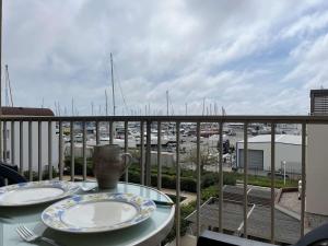 Studio cabine 4 pers. à Gruissan avec parking et clim - FR-1-229-895