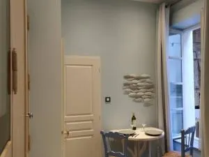 Studio de charme climatisé centre de Pézenas, animaux admis - FR-1-607-212 - Aumes