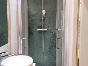 Appartements Studio de charme climatise centre de Pezenas, animaux admis - FR-1-607-212 : photos des chambres