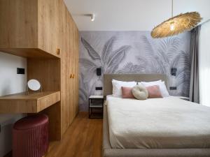Room in an apartment in central location