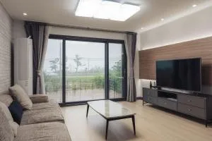 소랑 in 제주 - Yŏngnang-ni