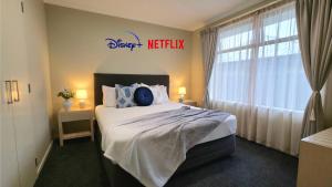 TOWER JUNCTION MOTOR LODGE- MOTEL with Airport and Railway Station Shuttle service- Best Location - close to Westfield Mall, Tower Junction Shopping Centre, Restaurants, Cafes etc