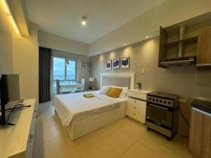 Studio with Panoramic View in IT Park - AR2902T1