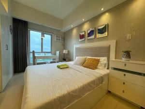 Studio with Panoramic View in IT Park - AR2902T1