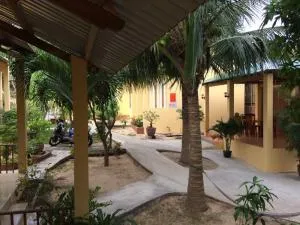 Nhà Nghỉ Sứ Trắng - 伊缇天福