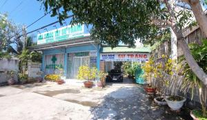 Nhà Nghỉ Sứ Trắng