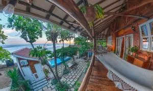 Balcony Bedroom Suite w Romantic Sunsets - AC - Pool - 波乔米尔